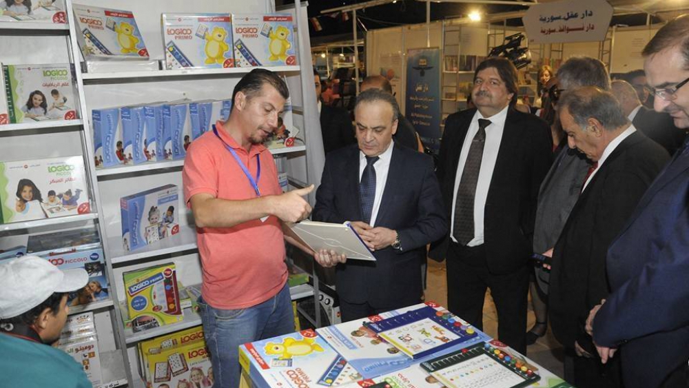 زيارة المهندس عماد خميس لمعرض الكتاب