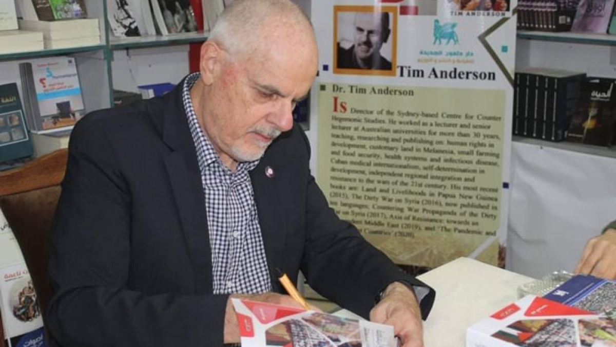 الكاتب-تيم-أندرسون8